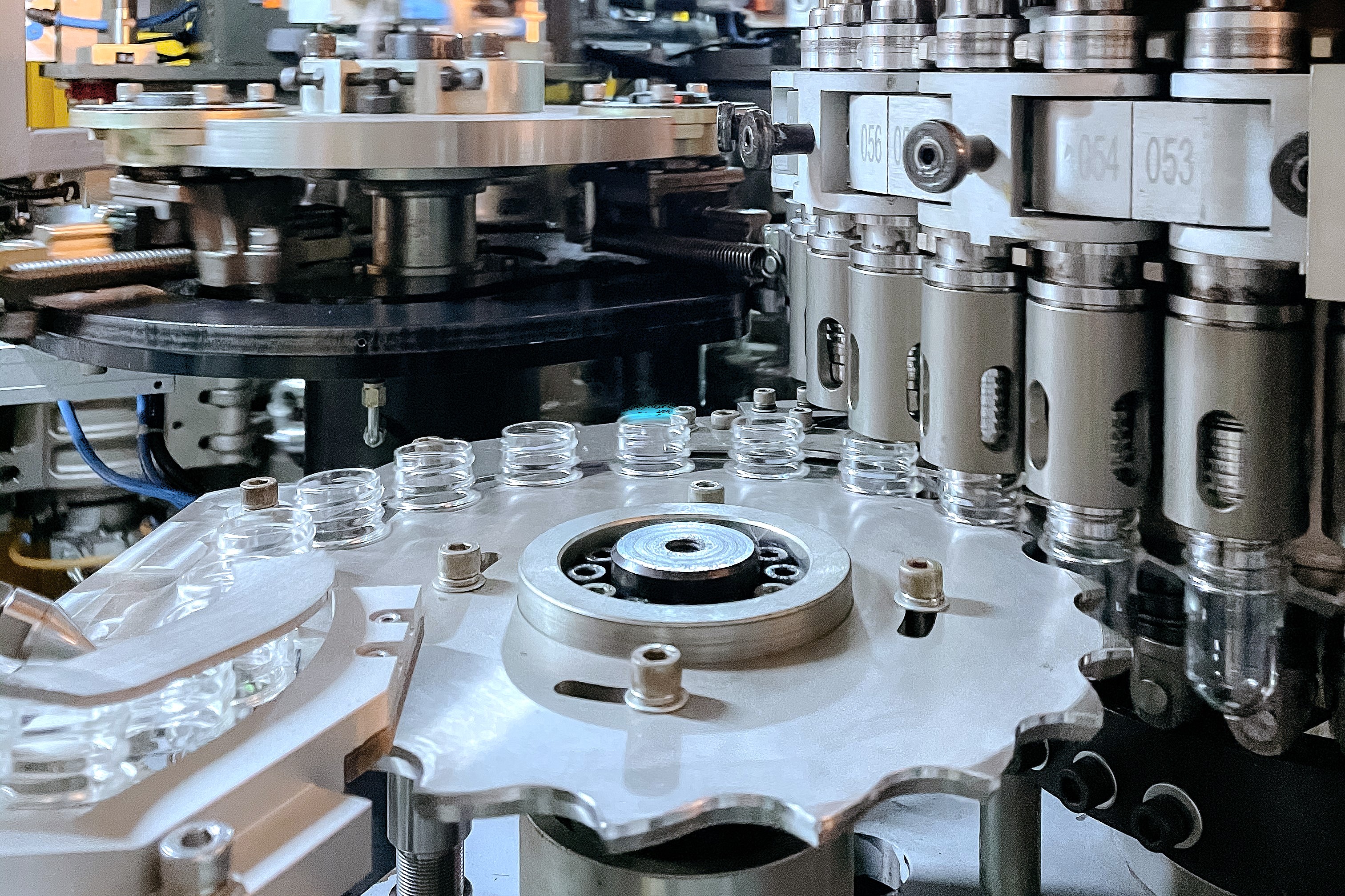 Injection stretch blow molding — PET containers
